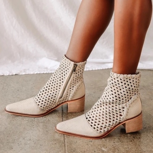 FREE PEOPLE In The Loop Woven Boots Size 37 - Picture 4 of 14